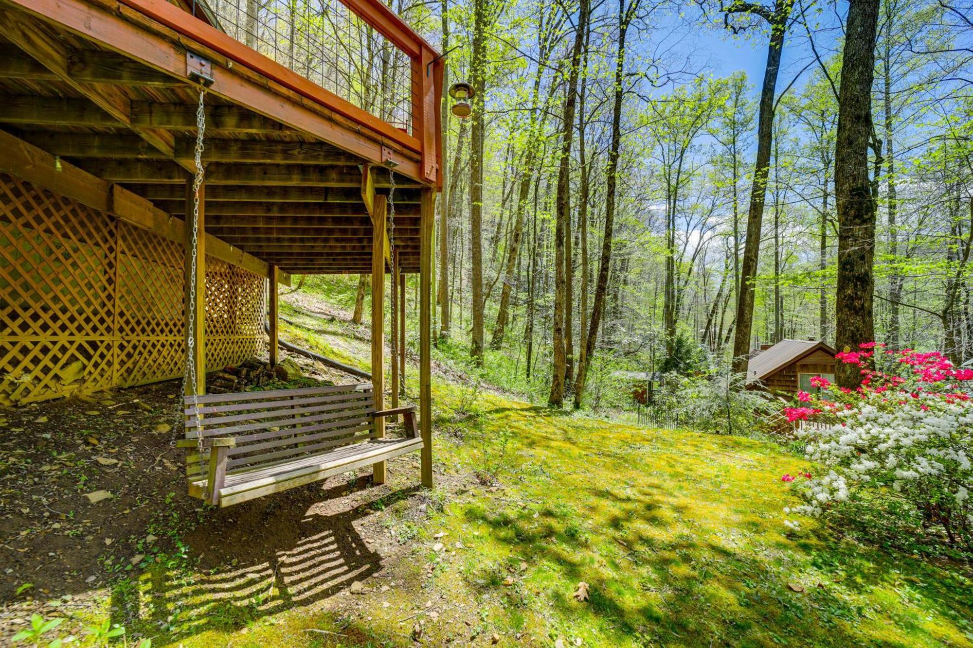 Vila Creekside Whittier Cabin With Fire Pit Near Hiking! Exteriér fotografie